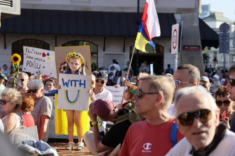 «Не будь байдужим» у Польщі: підсумки акцій 9 серпня і передача петиції