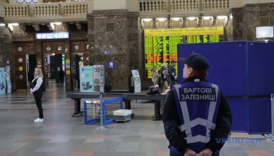 КМДА запроваджує чотири нічні автобуси від вокзалу «Центральний»